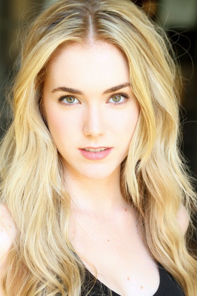 spencer-locke-2018-dating-tattoos-smoking-body-measurements-taddlr